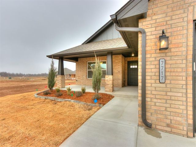 7717 Three Woods Lane, Yukon, OK 73099