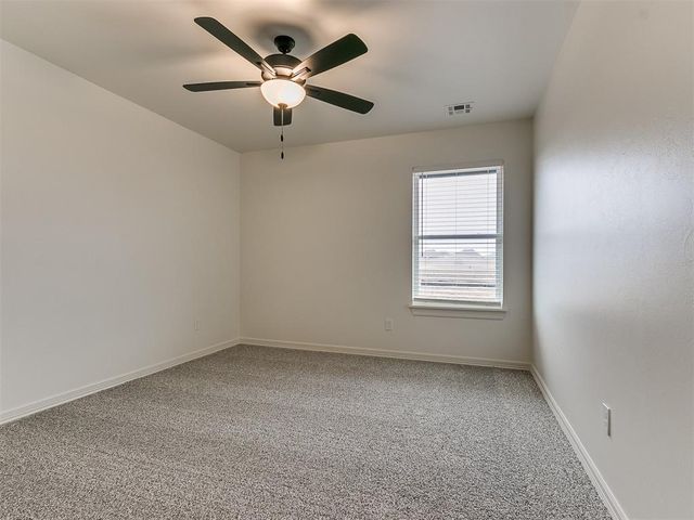 7717 Three Woods Lane, Yukon, OK 73099