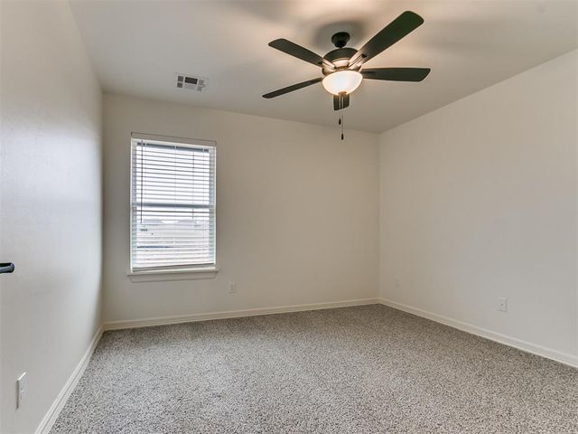 7717 Three Woods Lane, Yukon, OK 73099