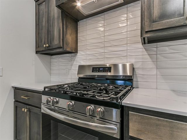 7717 Three Woods Lane, Yukon, OK 73099