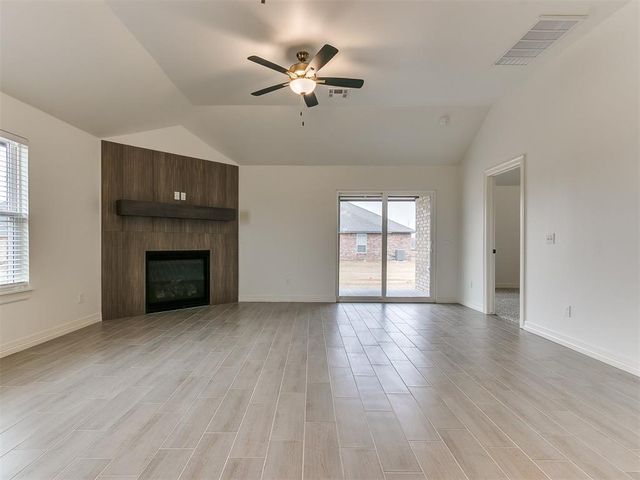 7717 Three Woods Lane, Yukon, OK 73099