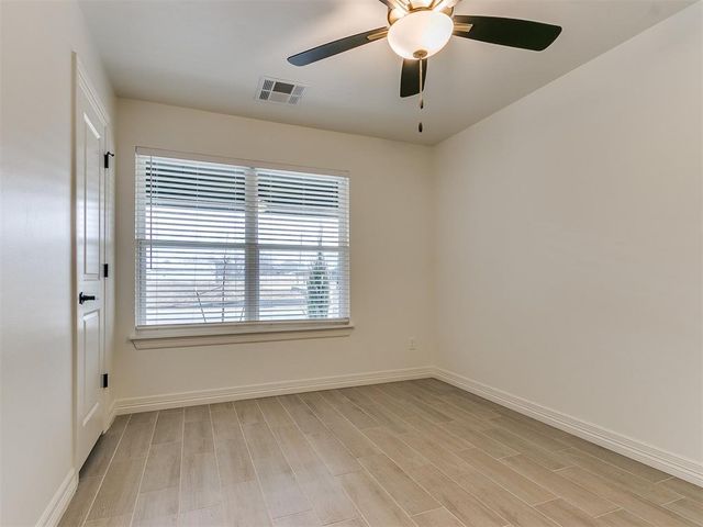 7717 Three Woods Lane, Yukon, OK 73099