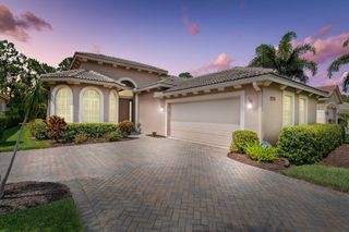 7233 Maidstone Drive, Port St Lucie, FL 34986