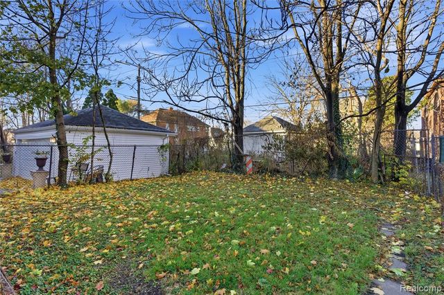 13181 Stoepel Street, Detroit, MI 48238