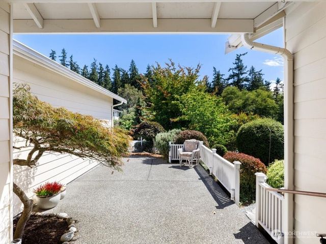 1265 Long Drive, Freeland, WA 98249