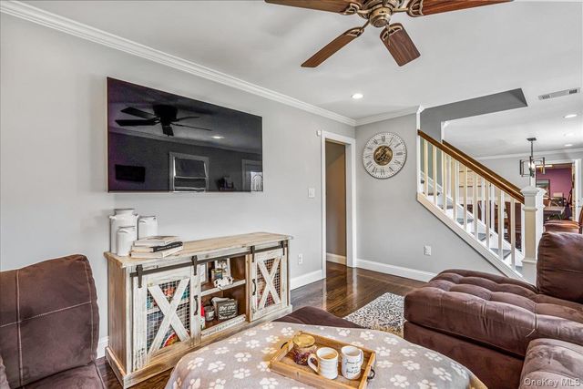 37 Priscilla Avenue, Holtsville, NY 11742