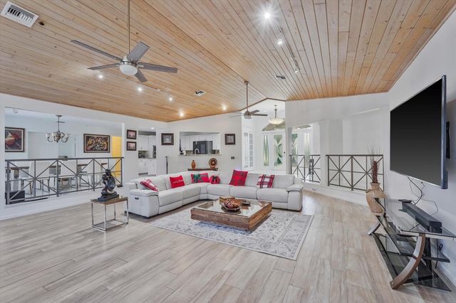 13473 Northumberland Circle, Wellington, FL 33414