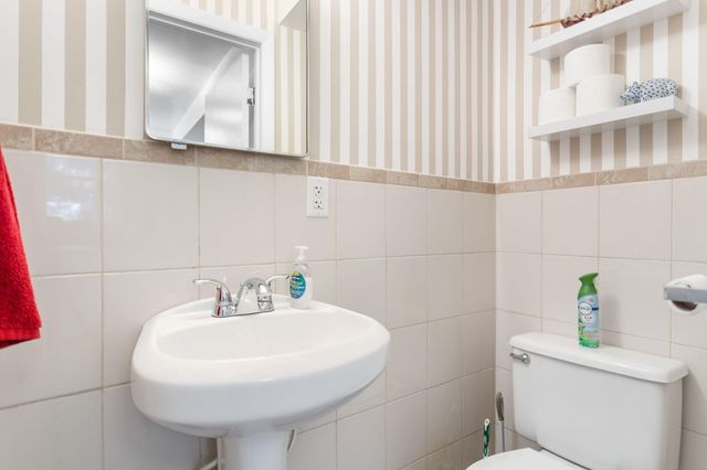 317 Cherry Street, South Haven, MI 49090