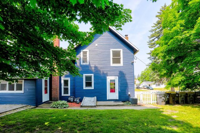 317 Cherry Street, South Haven, MI 49090