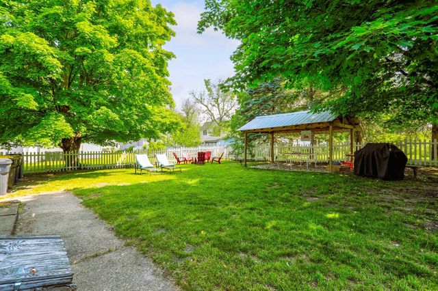 317 Cherry Street, South Haven, MI 49090