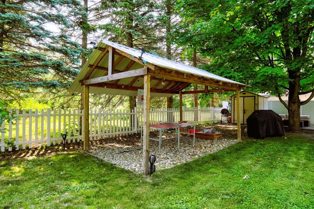 317 Cherry Street, South Haven, MI 49090