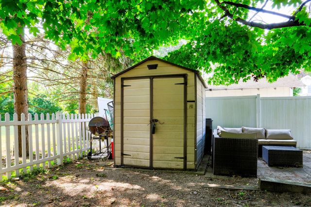 317 Cherry Street, South Haven, MI 49090