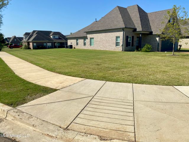 2219 Metcalf Way, Southaven, MS 38672
