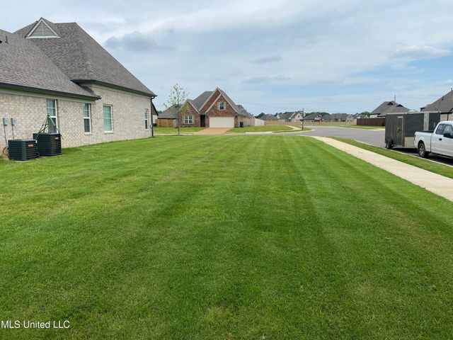 2219 Metcalf Way, Southaven, MS 38672