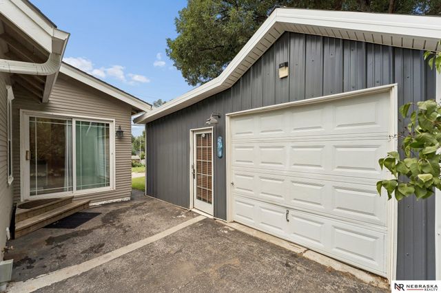 6546 Spencer Street, Omaha, NE 68104