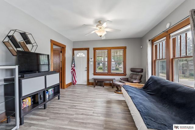 6546 Spencer Street, Omaha, NE 68104