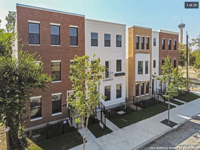 130 N Swiss Unit 101, San Antonio, TX 78202