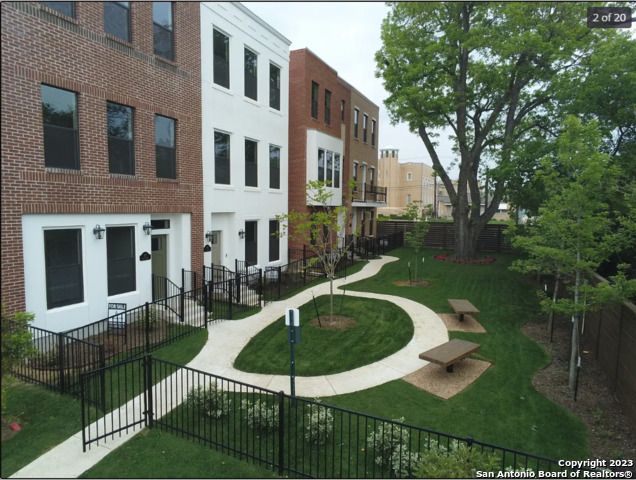 130 N Swiss Unit 101, San Antonio, TX 78202