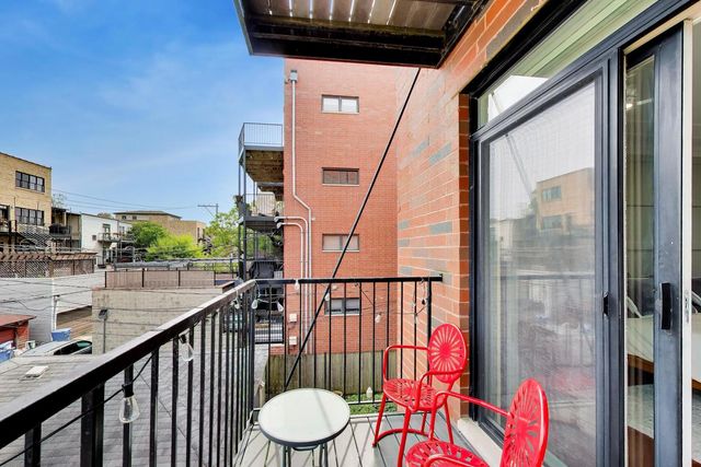 844 W Roscoe Street 2E, Chicago, IL 60657