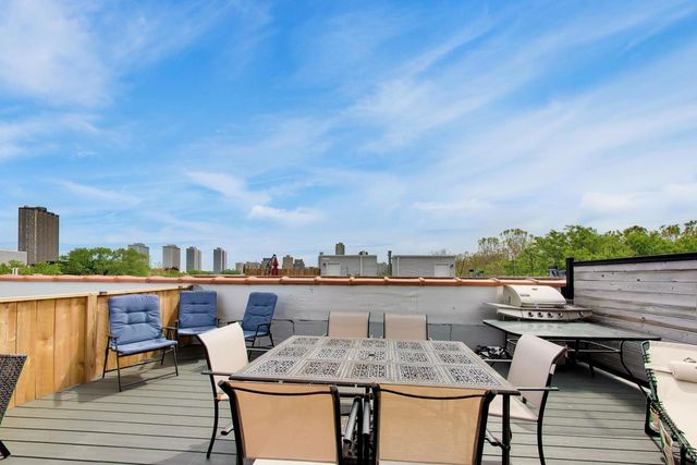 844 W Roscoe Street 2E, Chicago, IL 60657