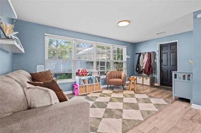 327 SUNNY LANE, Belleair, FL 33756