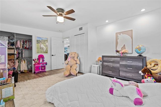 327 SUNNY LANE, Belleair, FL 33756