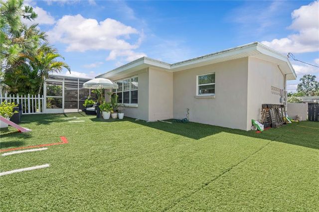 327 SUNNY LANE, Belleair, FL 33756