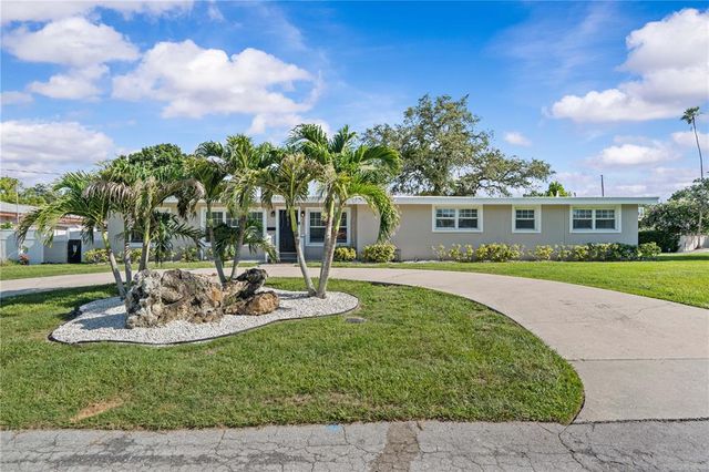 327 SUNNY LANE, Belleair, FL 33756