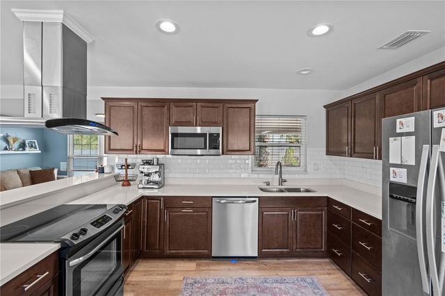 327 SUNNY LANE, Belleair, FL 33756