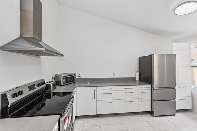 5623 MONTE ROSSO ROAD, Sarasota, FL 34243