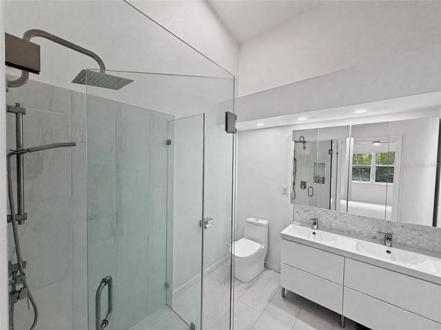 5623 MONTE ROSSO ROAD, Sarasota, FL 34243