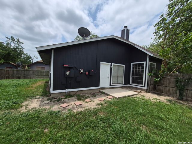 3146 BEAR SPRINGS DR, San Antonio, TX 78245