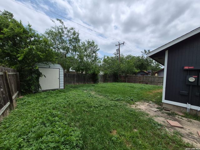 3146 BEAR SPRINGS DR, San Antonio, TX 78245