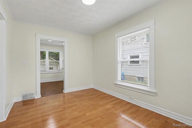 2102 Forest Avenue, Lansing, MI 48910