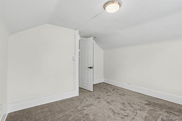 2102 Forest Avenue, Lansing, MI 48910