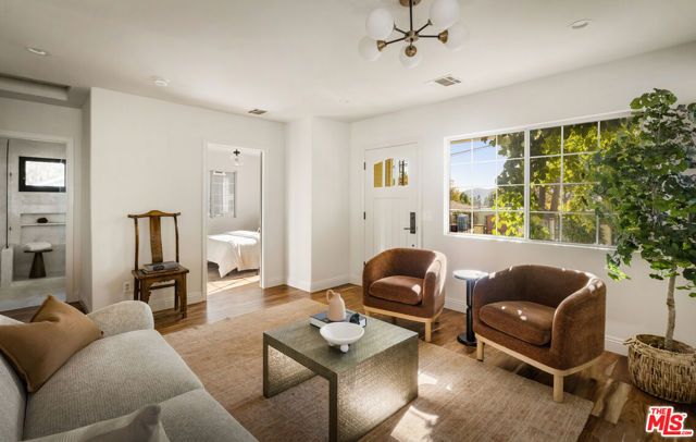 1428 N Raymond Avenue, Pasadena, CA 91103