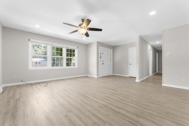 110 Farmhill Drive, Summerville, SC 29483