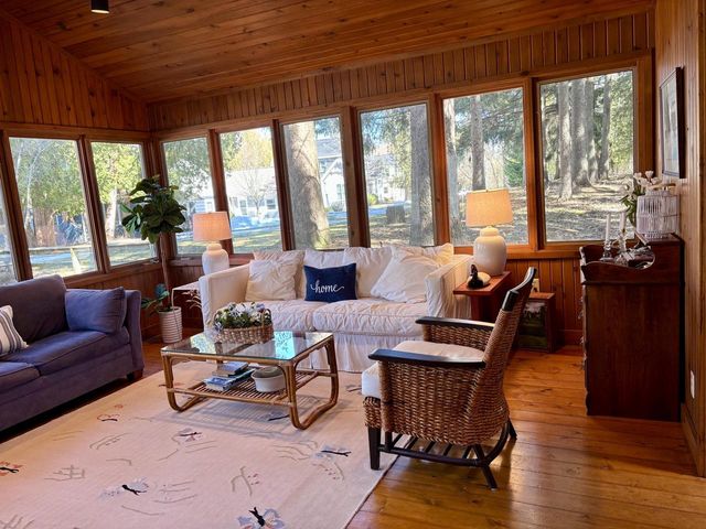 514 Sharpes DRIVE, Elkhart Lake, WI 53020