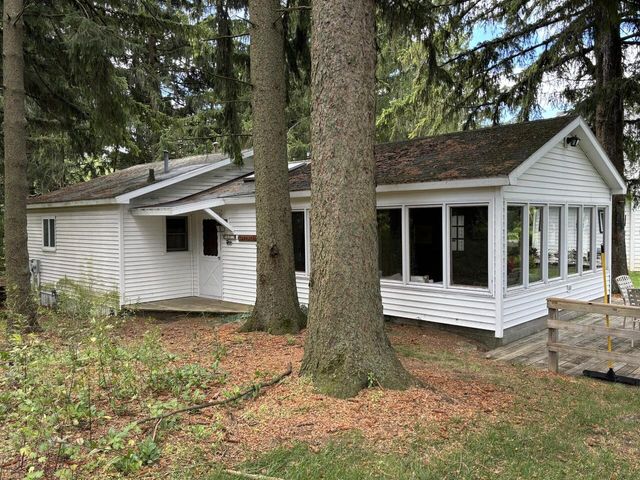 514 Sharpes DRIVE, Elkhart Lake, WI 53020