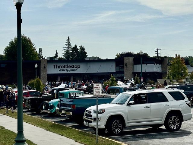 514 Sharpes DRIVE, Elkhart Lake, WI 53020