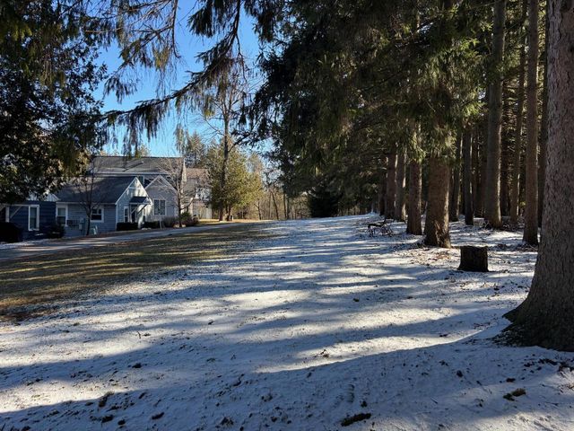 514 Sharpes DRIVE, Elkhart Lake, WI 53020