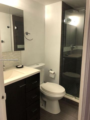 8670 NW 6th Lane 4-208, Miami, FL 33126