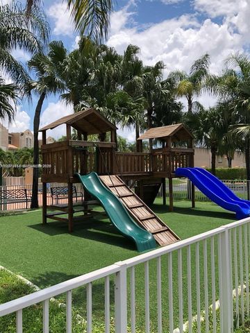 8670 NW 6th Lane 4-208, Miami, FL 33126