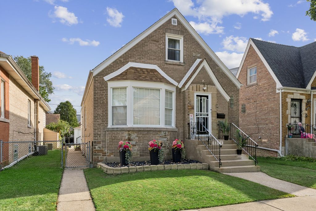 6973 W Nelson Street, Chicago, IL 60634 — photo 2