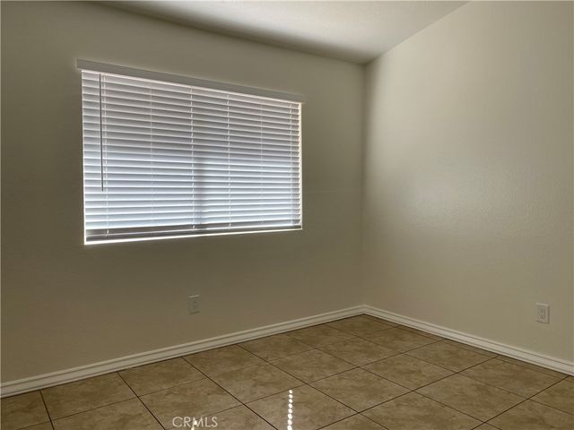 12382 Wedgewood, Victorville, CA 92395