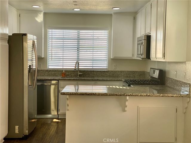 12382 Wedgewood, Victorville, CA 92395