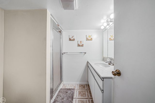 24125 Shook Road, Clinton Twp, MI 48035