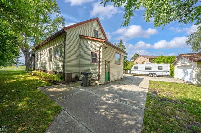 24125 Shook Road, Clinton Twp, MI 48035