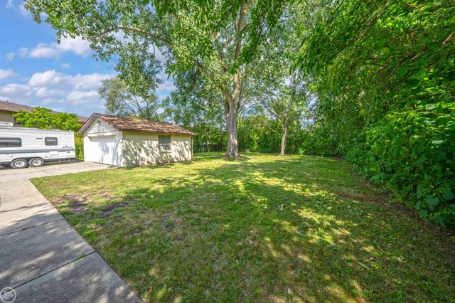 24125 Shook Road, Clinton Twp, MI 48035