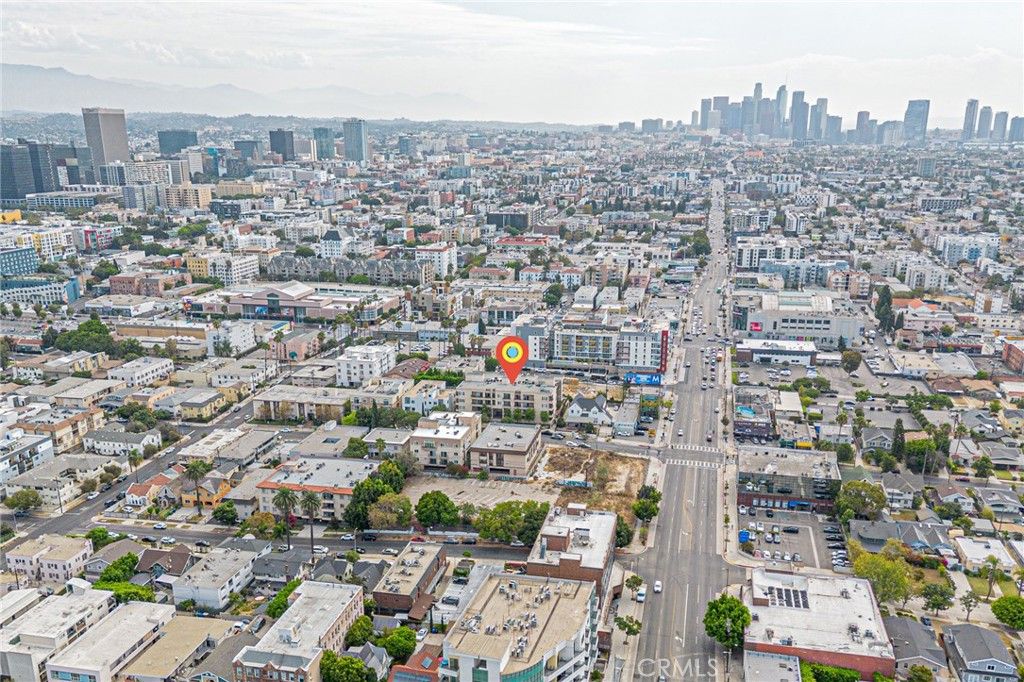 Image 37 of property listing at 970 S St. Andrews Place 103, Los Angeles, CA 90019